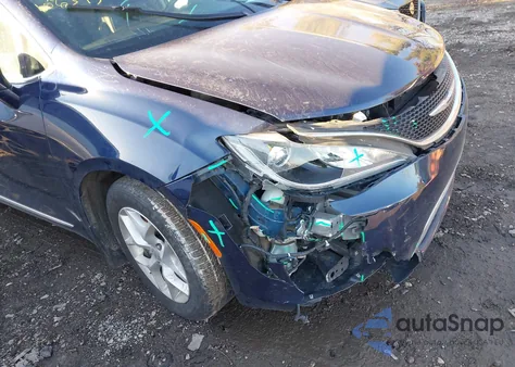 2018 Chrysler Pacifica Touring L Plus из США, поврежденный, VIN 2C4RC1EG1JR106393